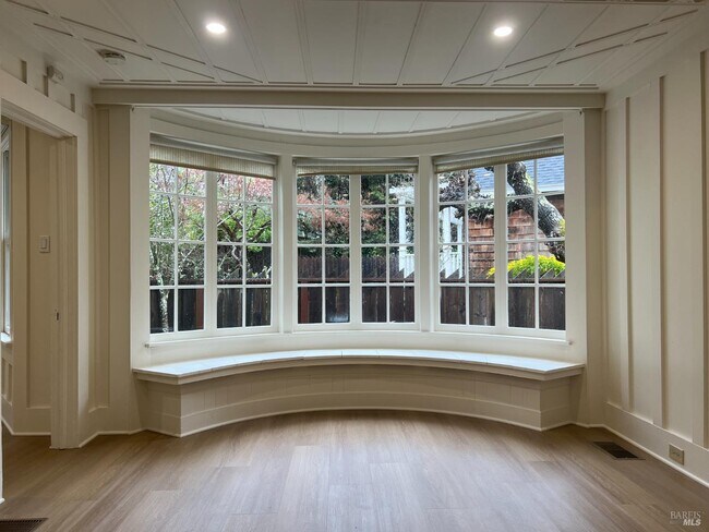 Building Photo - 127 Bolinas Ave