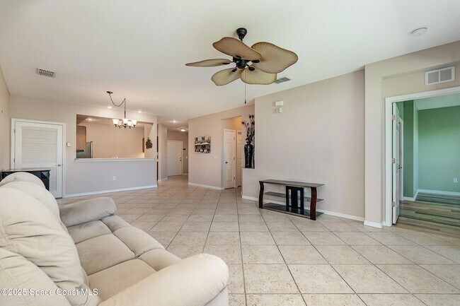 Building Photo - 400 Trotter Ln