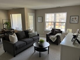 Building Photo - 1604 Diamond Drive