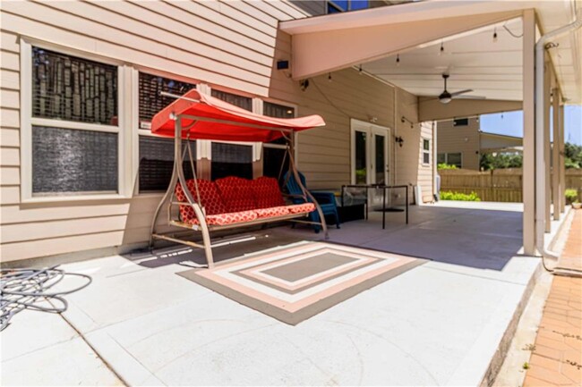 Building Photo - 6940 Rocking Horse Ln
