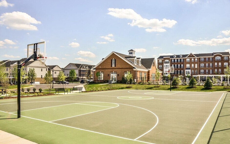 Building Photo - 23149 Dunlop Heights Ter
