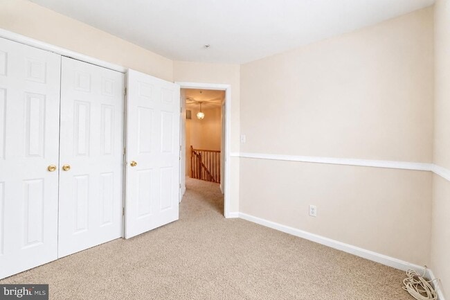 Building Photo - 638 Villager Cir