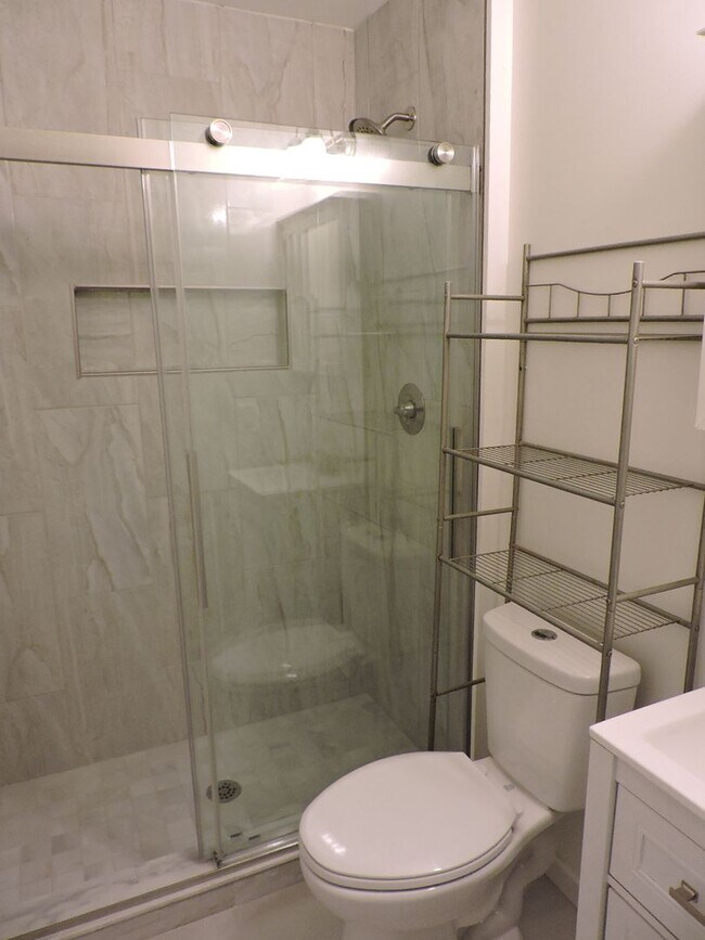 Building Photo - Email Linda@vacosold.com  or Call Office 804-642-2106