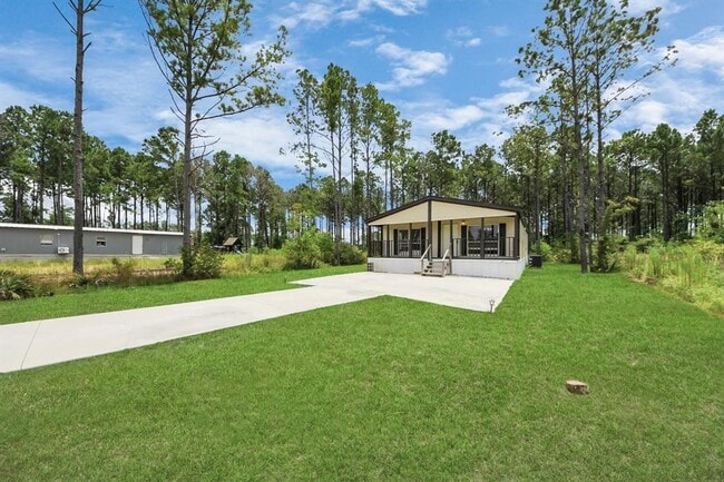 Building Photo - 524 Rd 5253