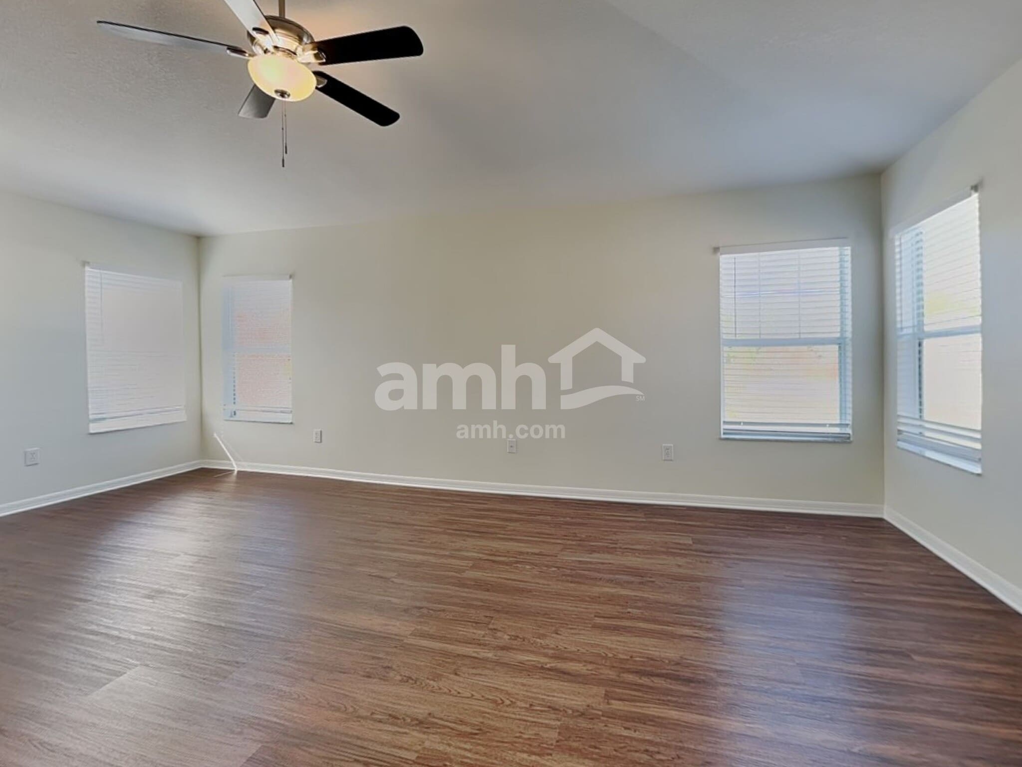 Building Photo - 9848 Edmonton Dr