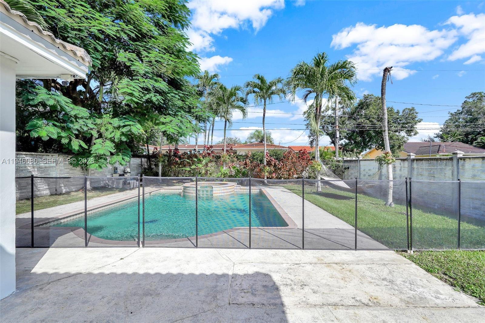 Building Photo - 5781 SW 25th St