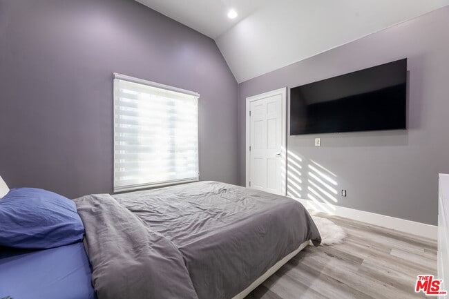 Building Photo - 1112 S Highland Ave