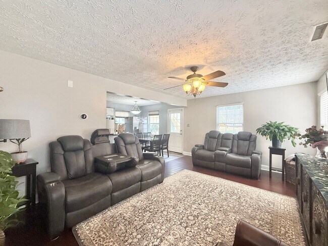 Building Photo - 4109 Palafox Ct