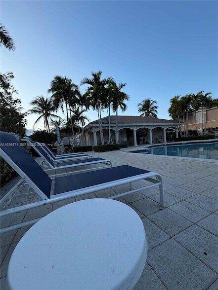 Building Photo - 5755 NW 115th Ct