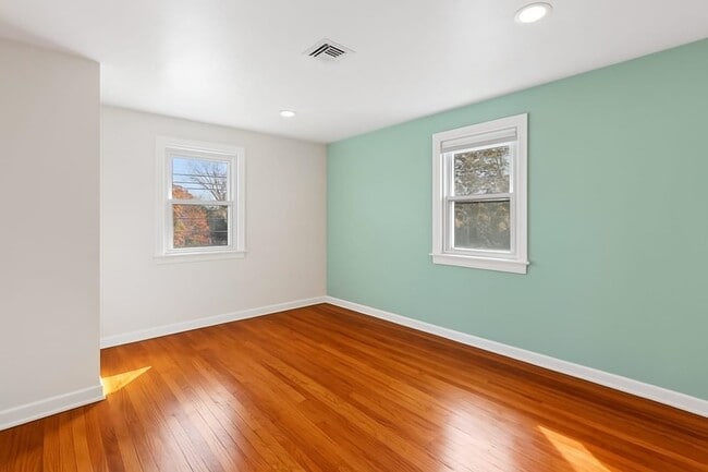 Building Photo - 640 Martense Ave