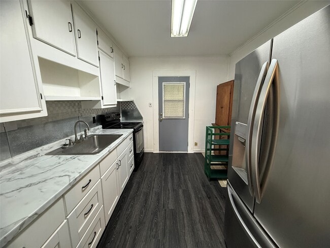 Building Photo - 1203 County Rd 254