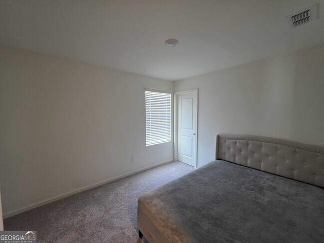 Building Photo - 125 CHESAPEAKE BAY Dr N