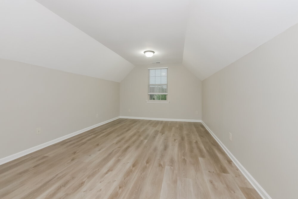 Building Photo - 108 Thomaston St
