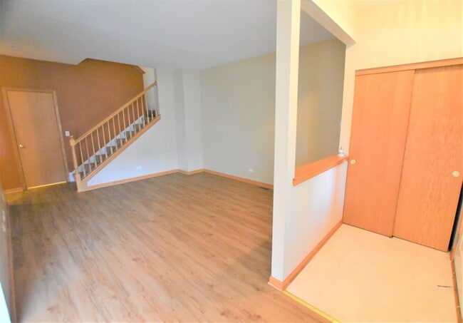 Building Photo - 748 County Line Rd
