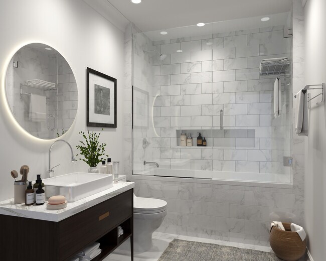 Building Photo - 1610 N Normandy Ave