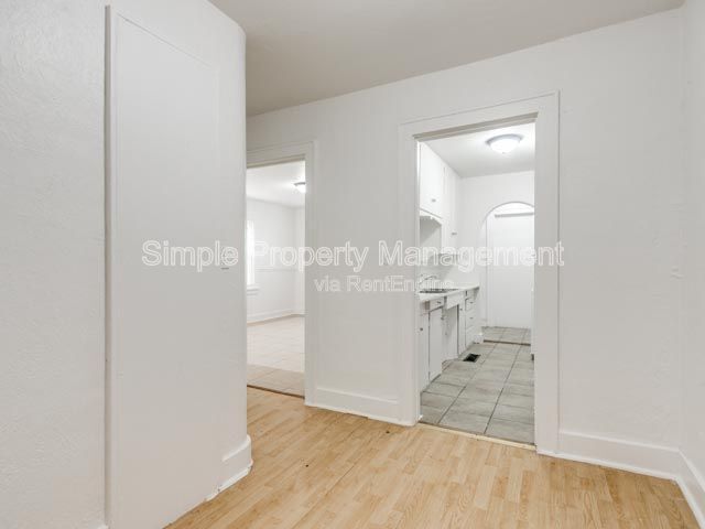 Building Photo - 2413 NW 12th St