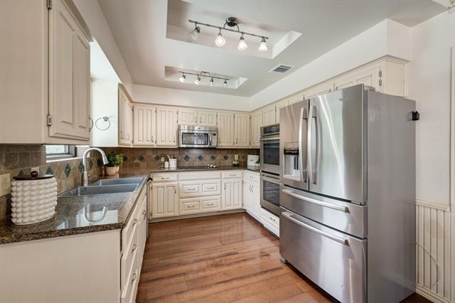 Building Photo - 3636 Rolling Meadows Dr