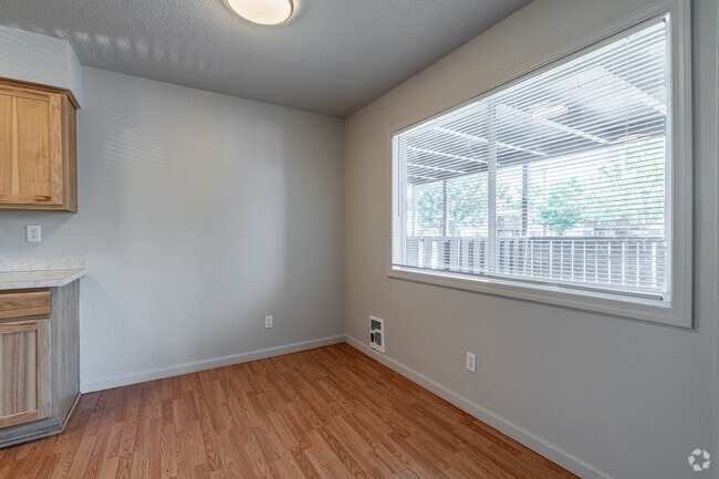 Interior Photo - Willow Lake Apartments