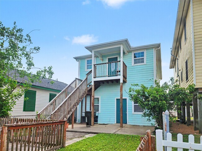 Building Photo - 5617 Avenue R 1/2