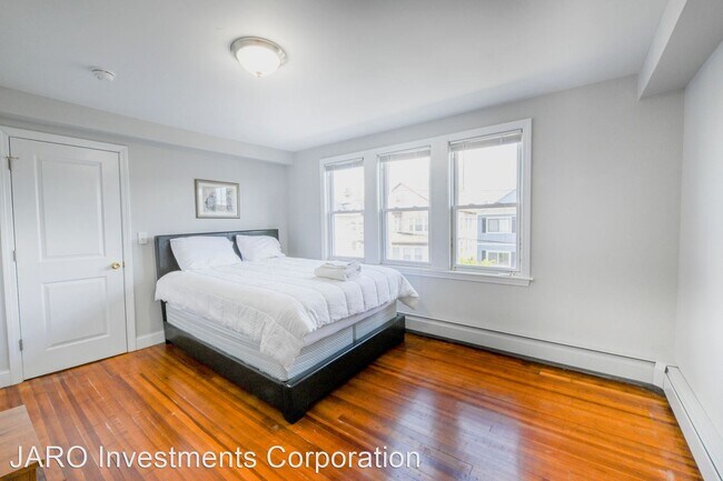 Building Photo - 4 br, 2 bath House - 41 Adams Street