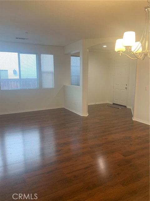 Building Photo - 425 Deodar St