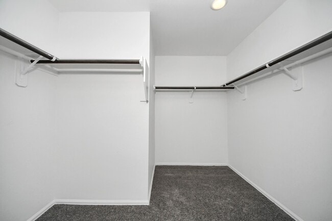 Building Photo - 9014 Estes Lks Dr