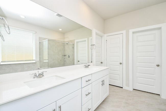 Building Photo - 5838 Wayne Wy