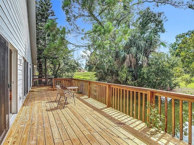 Building Photo - 289 Gull Dr S