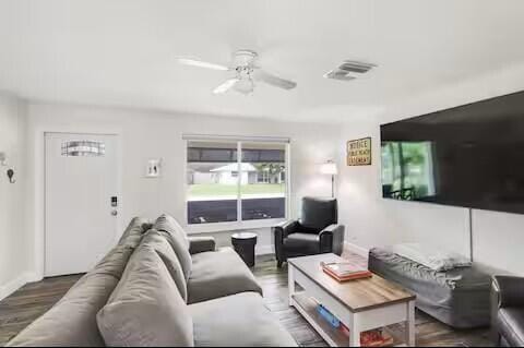 Building Photo - 1519 Treemont Ave