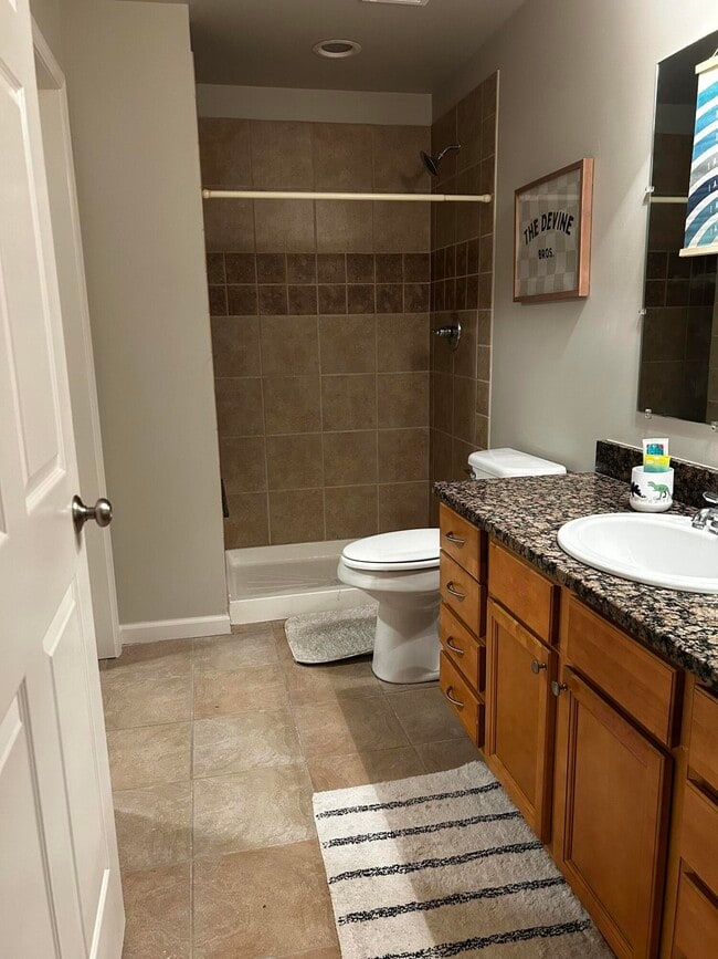 Building Photo - 301 Scio Village Ct