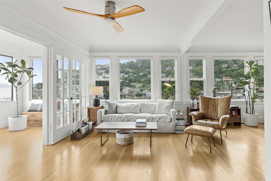 Flex Space. Sun Room - 306 3rd St