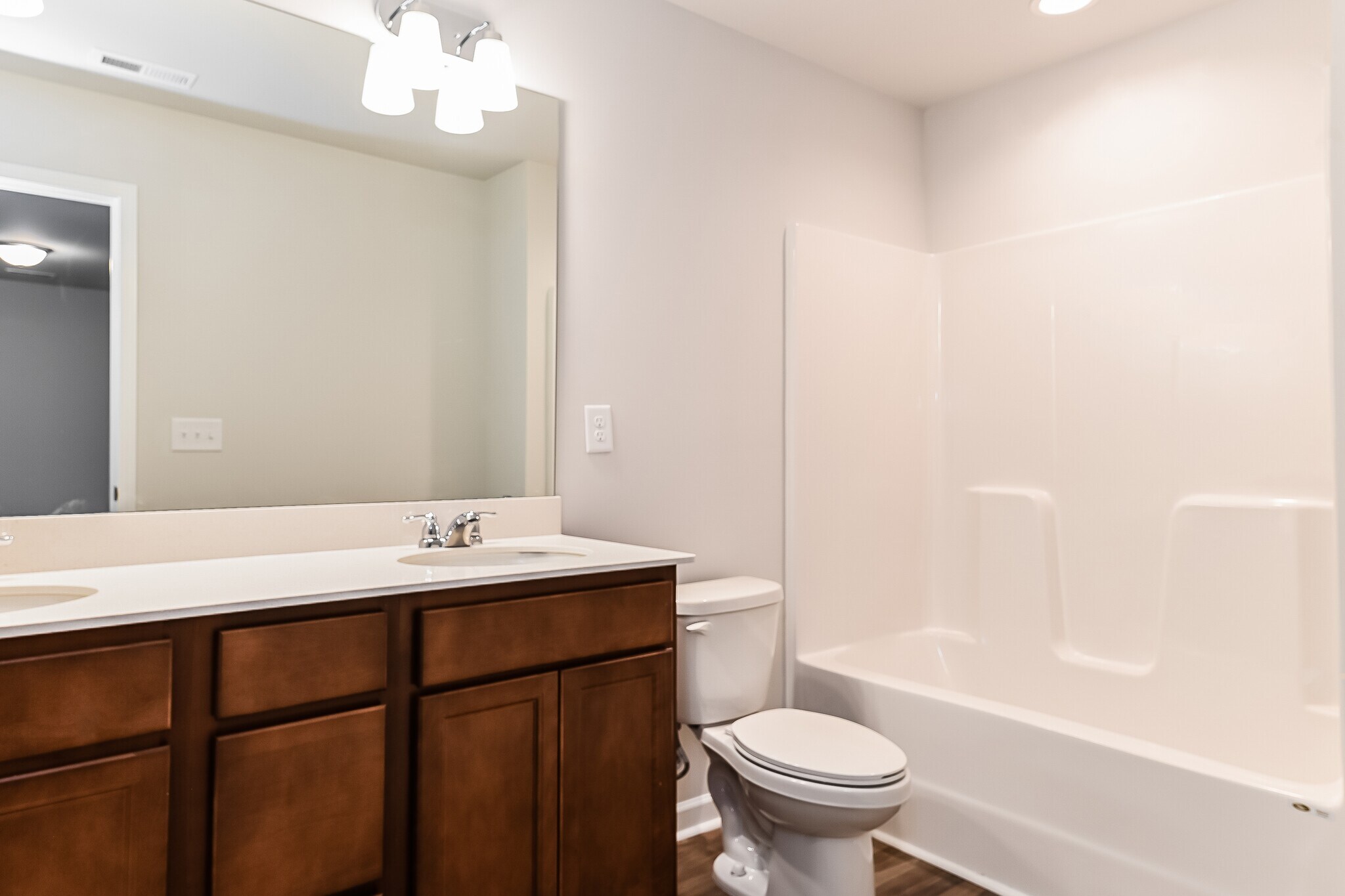 Building Photo - 7264 Bellacroft Dr
