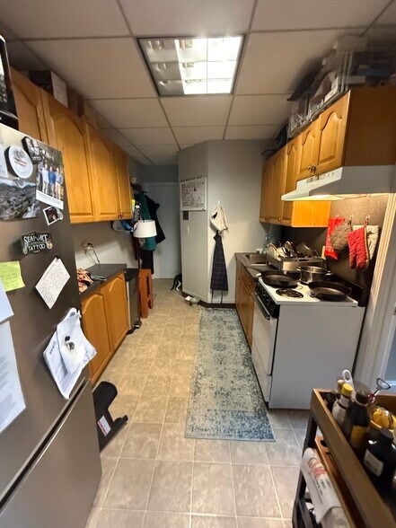 Building Photo - 60 Walden St