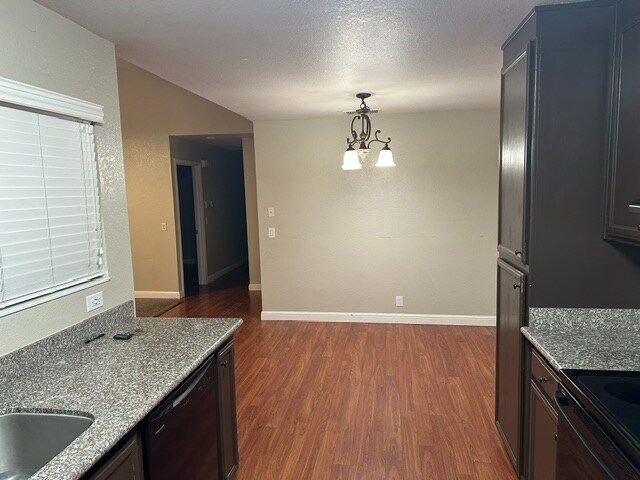 Building Photo - 539 Purdue Dr