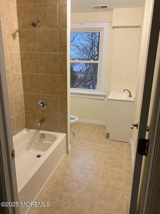 Building Photo - 209 Gatzmer Ave