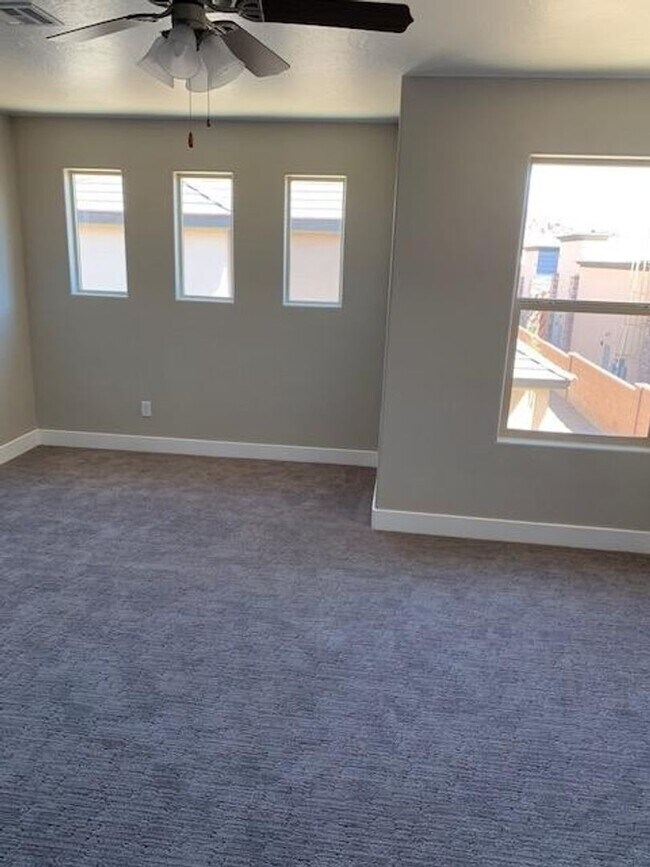 Building Photo - 3239 S 840 E