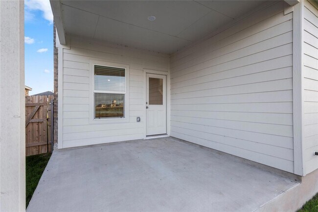 Building Photo - 153 Rodney Boat Rd