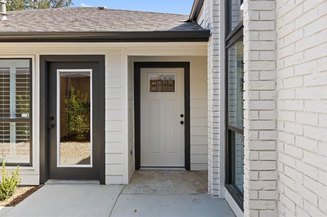 Building Photo - 5020 Thunder Rd