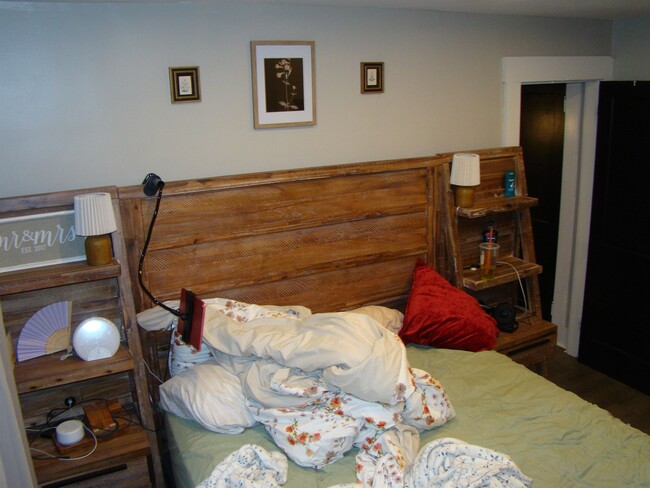 Building Photo - 13 Back River Rd