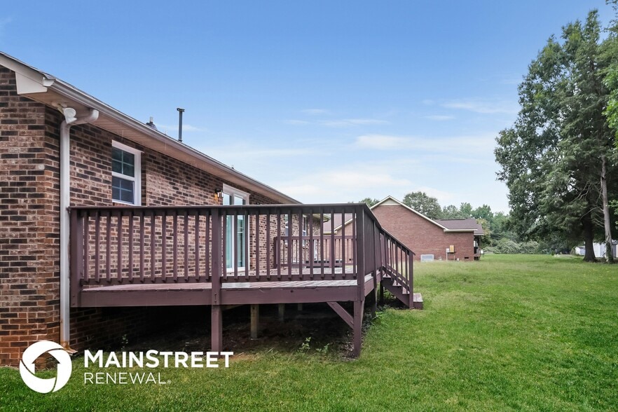 Building Photo - 409 Chaney Rd