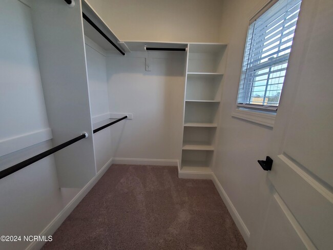 Building Photo - 2124 S Kali Ln