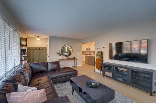 Building Photo - 4609 Waukesha St