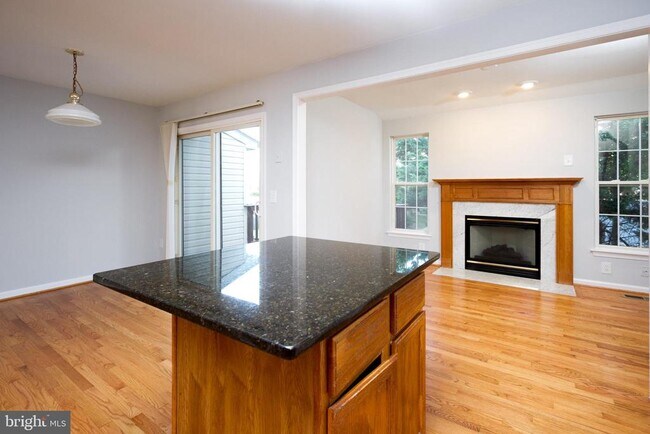Building Photo - 44877 Grove Terrace