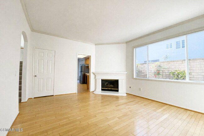 Building Photo - 1420 Sapphire Dragon St