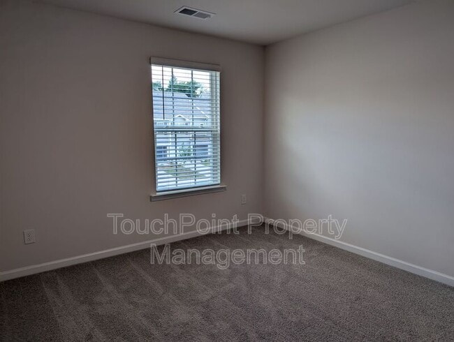 Building Photo - 5132 Hyrule Dr