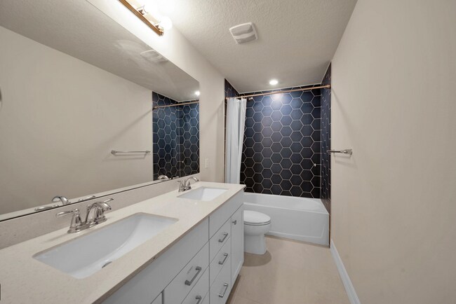 Building Photo - 8289 Vaulting Dr