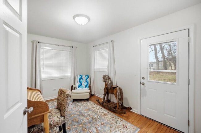 Building Photo - 7611 South Dr