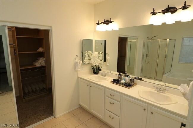 Building Photo - 1417 Danielle Rebecca Ave