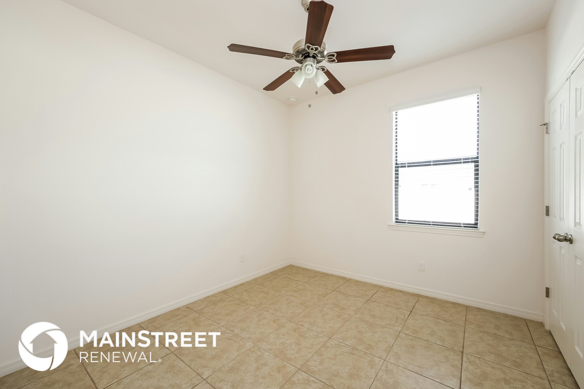 Building Photo - 1631 SW 25th Ln