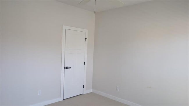 Building Photo - 170 High Pointe Dr